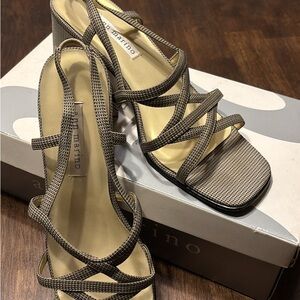 Ann Marino Women's Checkered Strappy Sandals